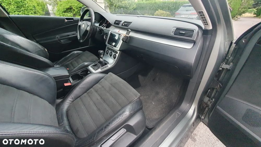 Volkswagen Passat - 9