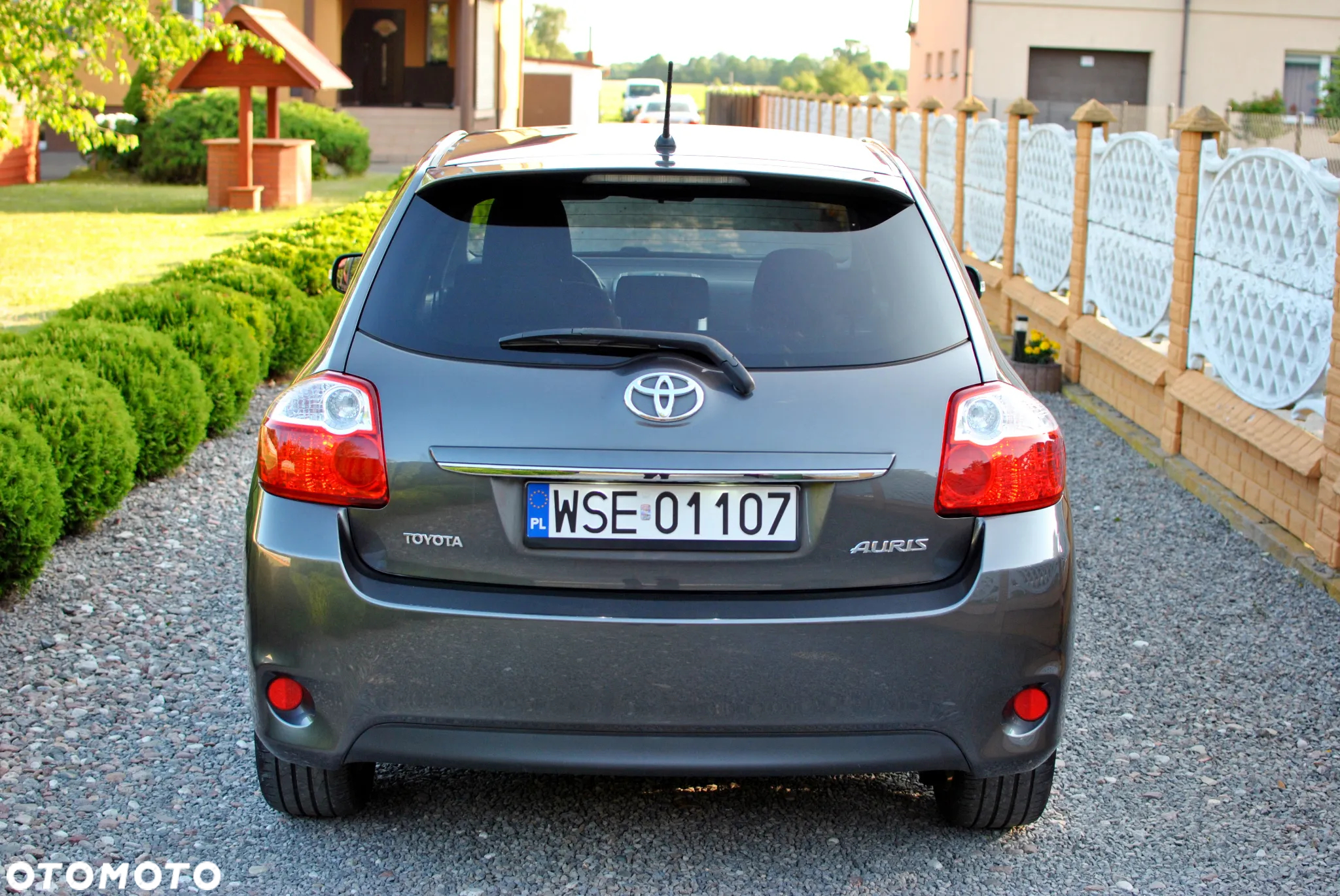 Toyota Auris 1.6 Selection - 12