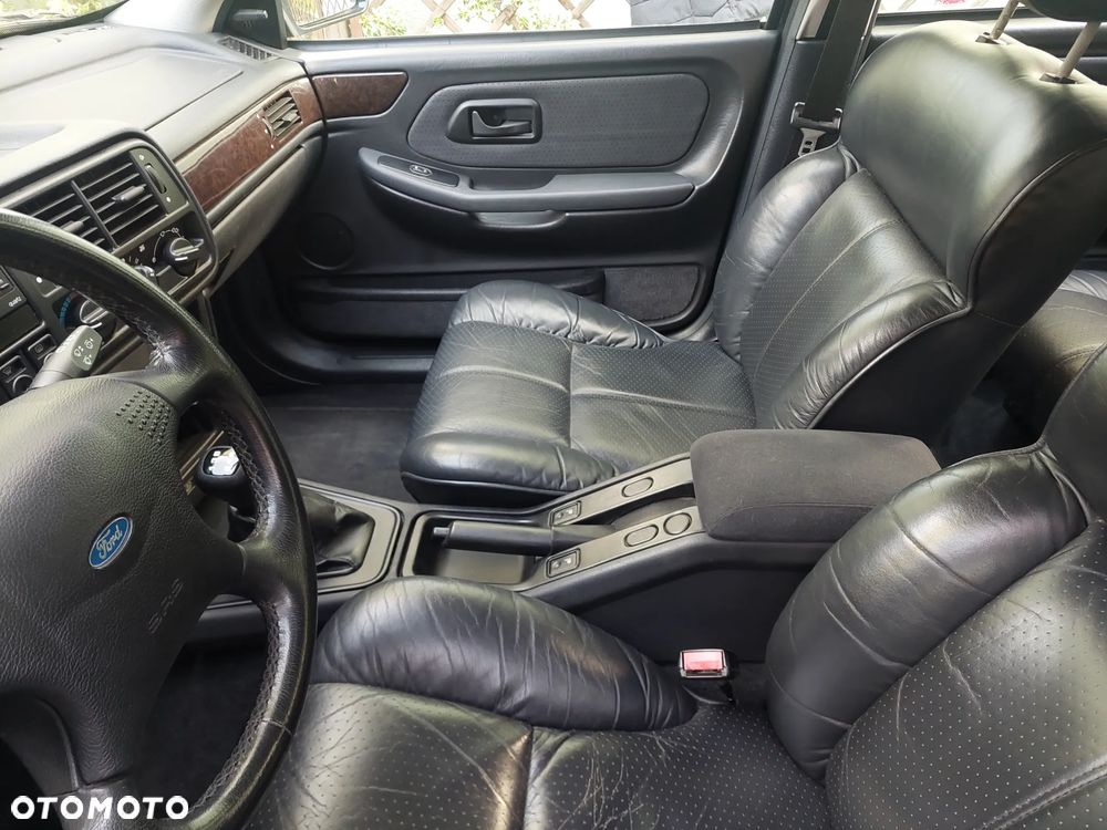 Ford Scorpio - 16