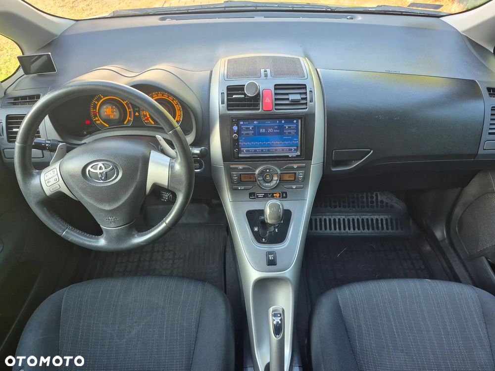 Toyota Auris 1.6 VVT-i Luna MM - 6