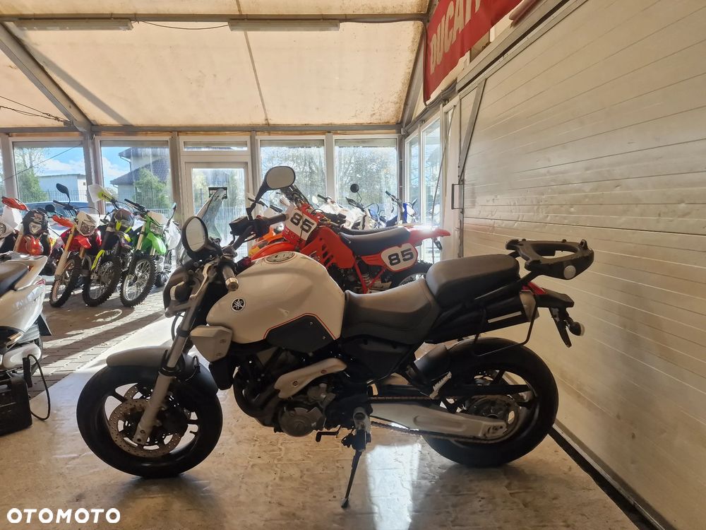 Yamaha MT - 17