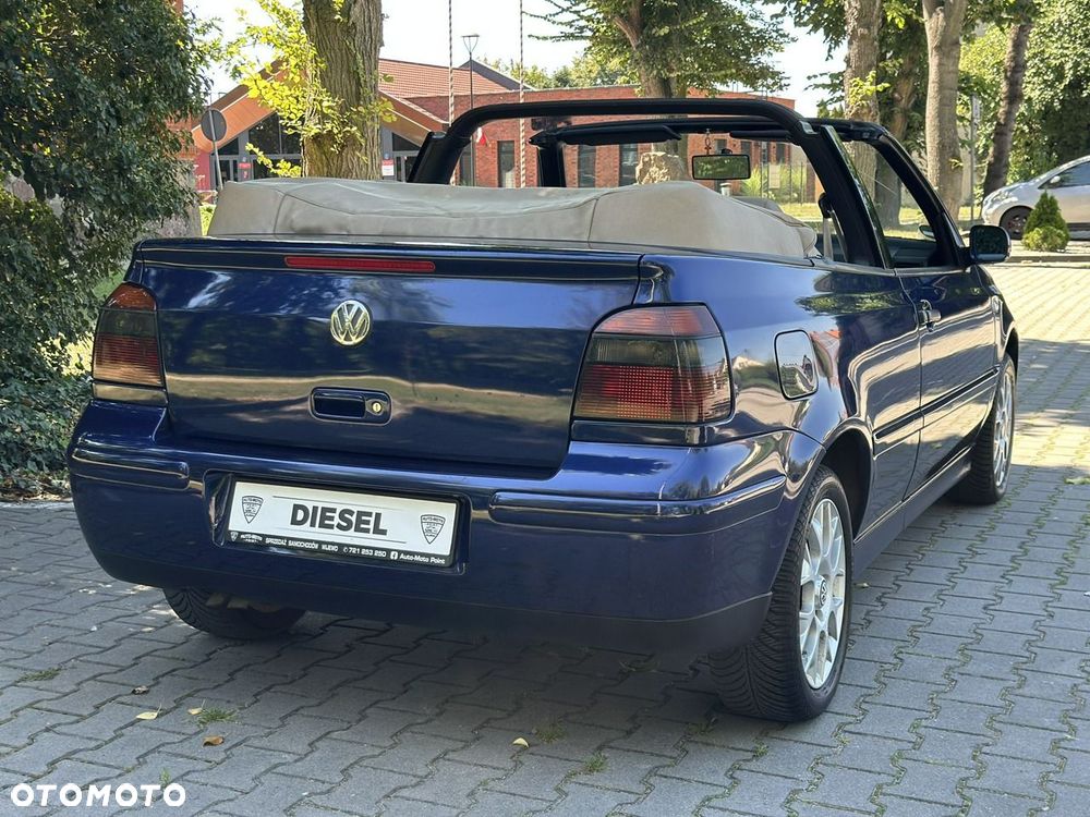 Volkswagen Golf - 6