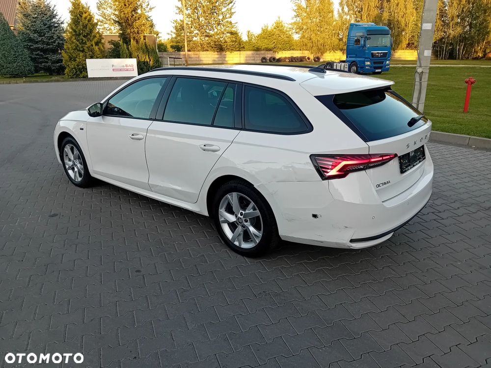 Skoda Octavia 2.0 TDI 4x4 Scout DSG - 4