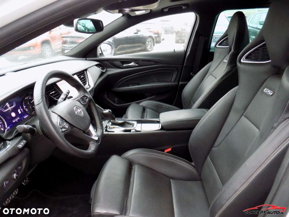 Opel Insignia - 16