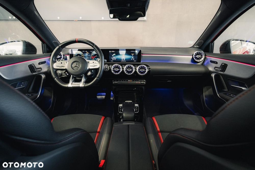 Mercedes-Benz Klasa A 35 AMG 4-Matic 7G-DCT - 11