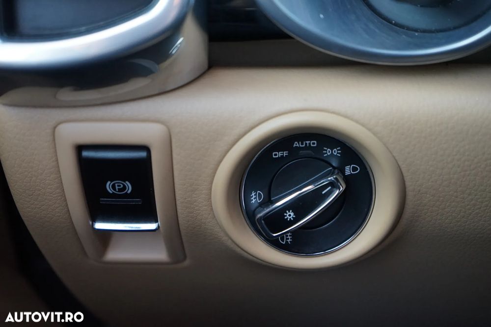 Porsche Cayenne - 27