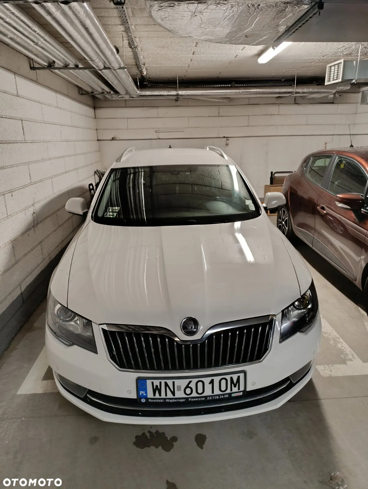 Skoda Superb 2.0 TDI Business - 4