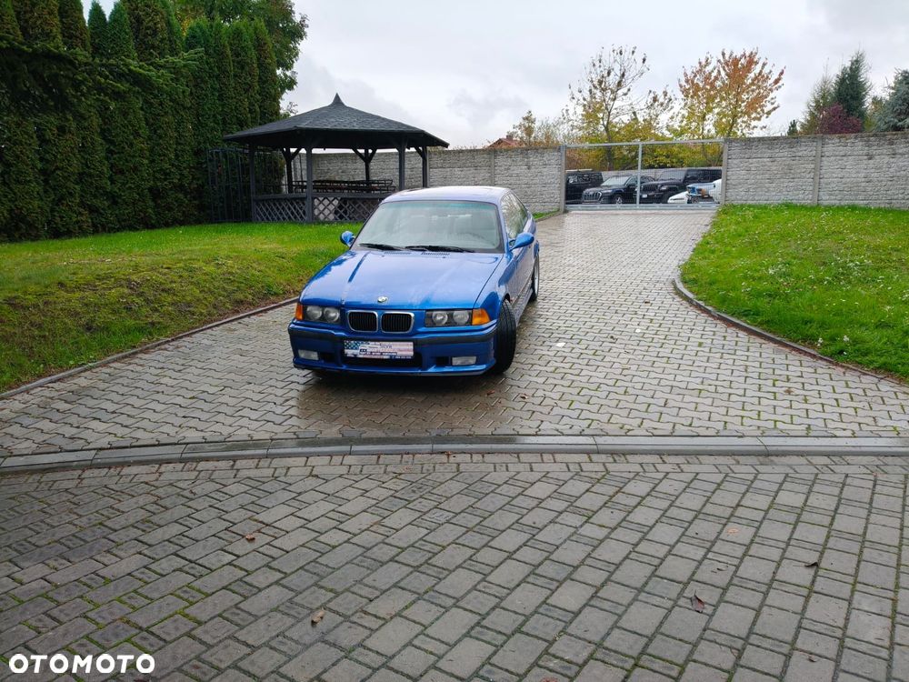 BMW M3 Standard - 3