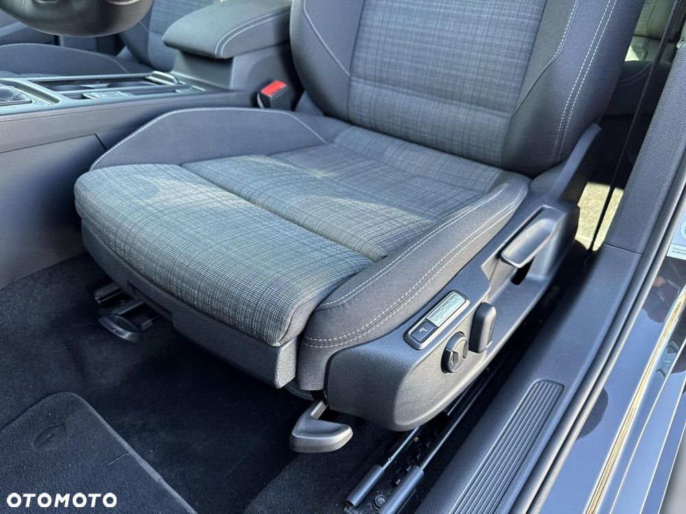 Volkswagen Passat 2.0 TDI EVO Business - 12