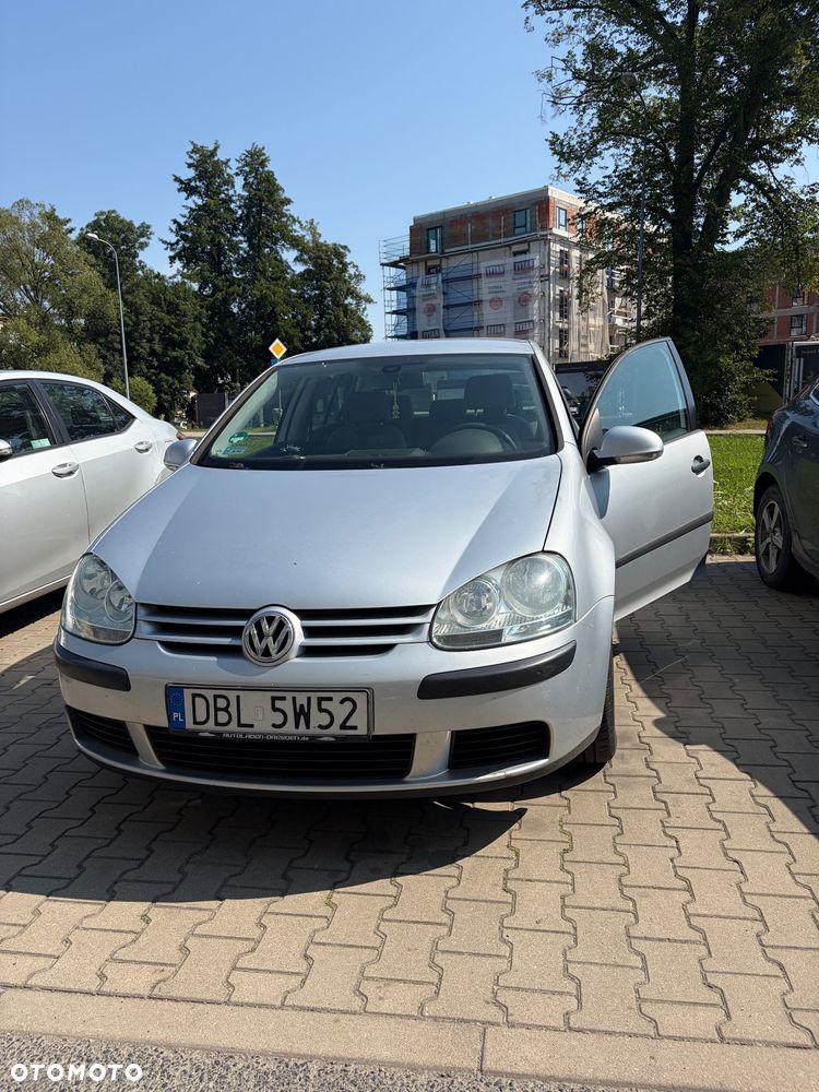 Volkswagen Golf 1.9 TDI Comfortline DSG - 1