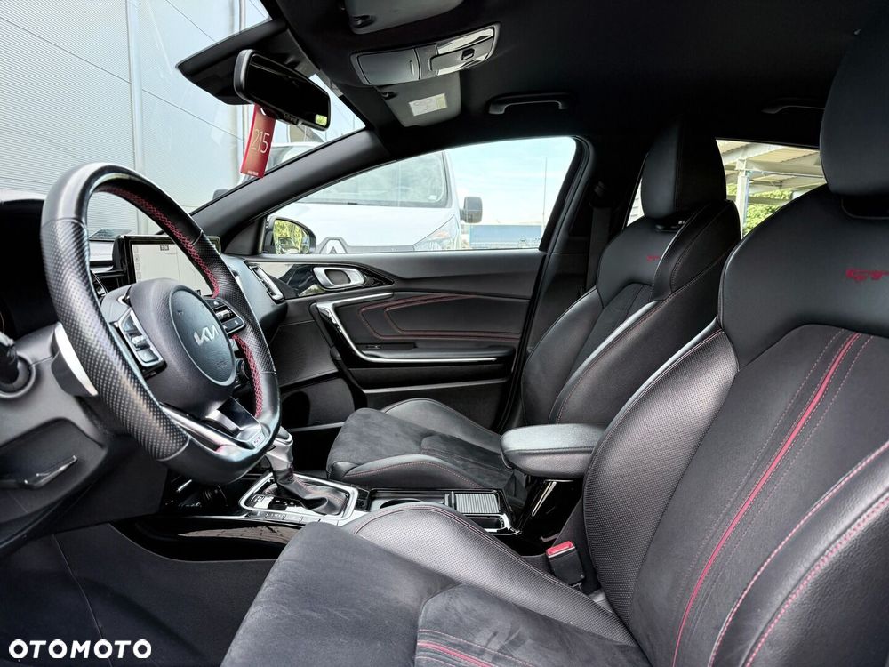 Kia ProCeed 1.6 T-GDI GT DCT - 27