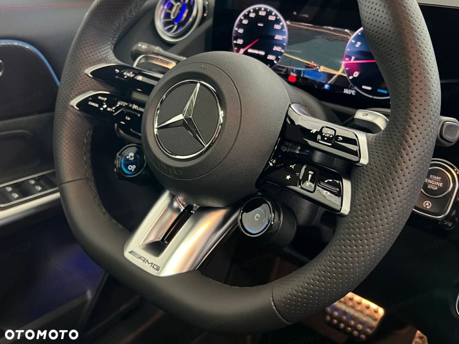 Mercedes-Benz GLA - 6