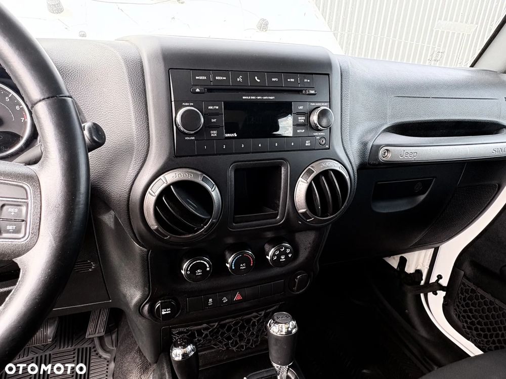 Jeep Wrangler - 15