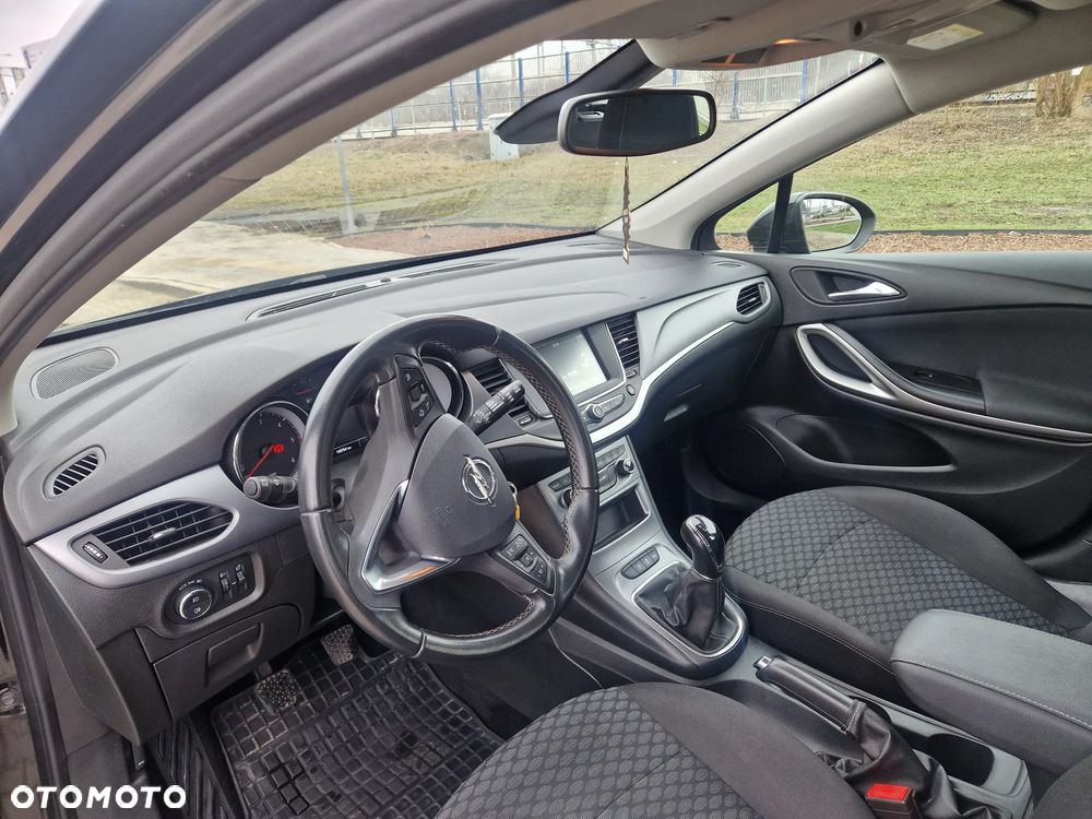 Opel Astra 1.6 CDTI Dynamic S&S - 18