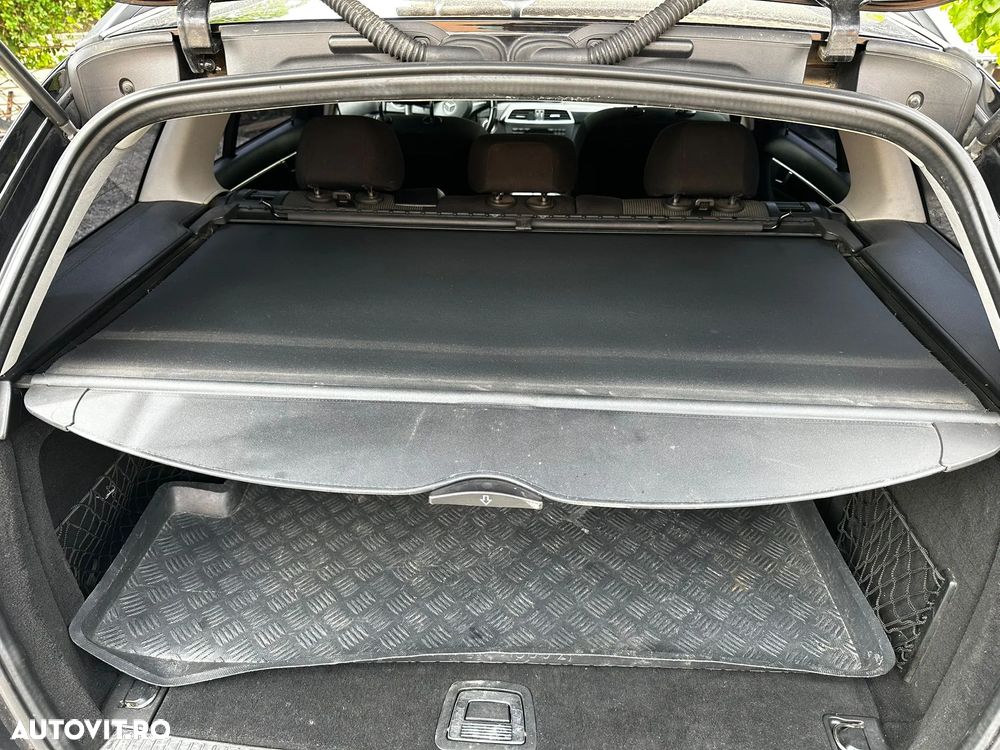 Mercedes-Benz C - 16