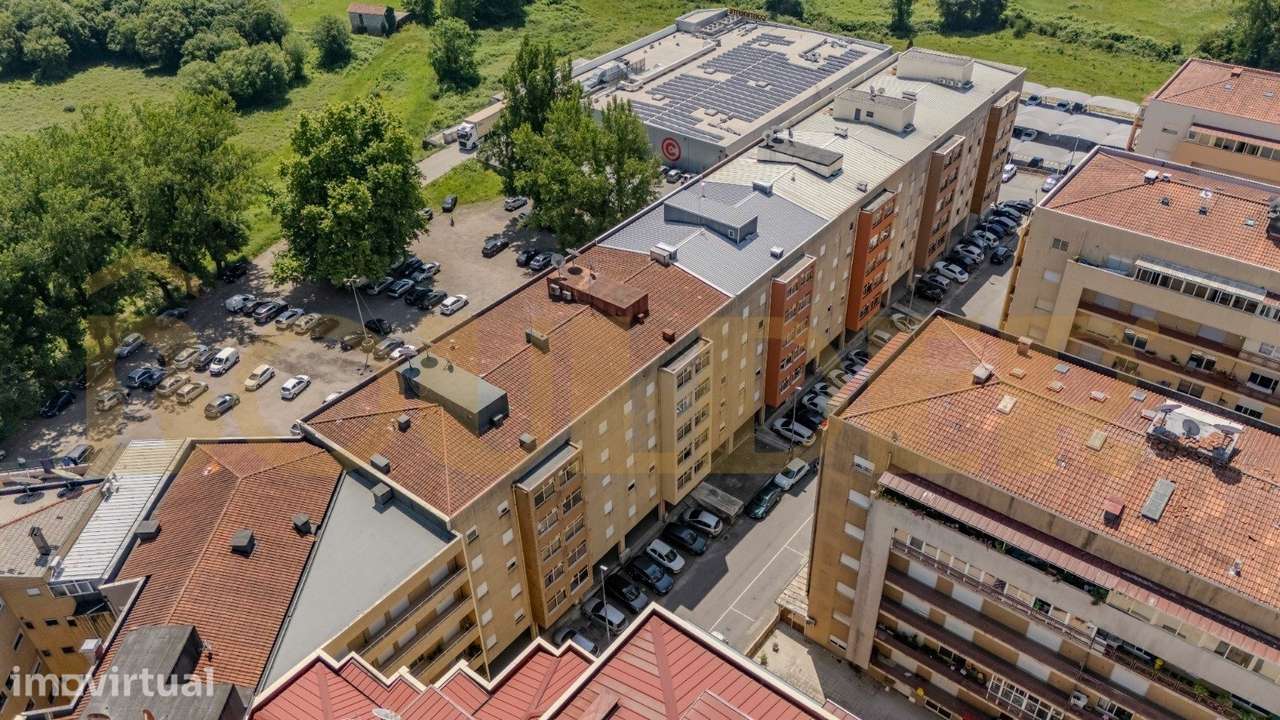 Loja em Póvoa de Lanhoso - Grande imagem: 3/7