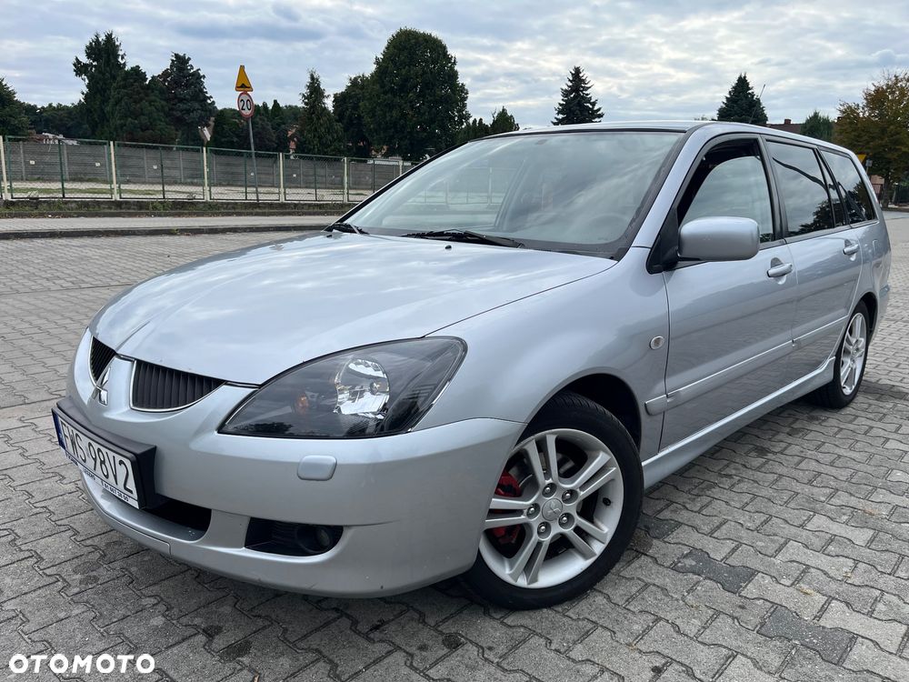 Mitsubishi Lancer - 12