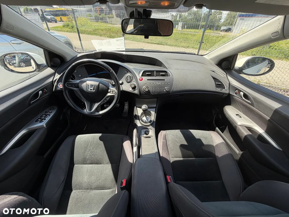 Honda Civic 1.8i-VTEC Sport - 16