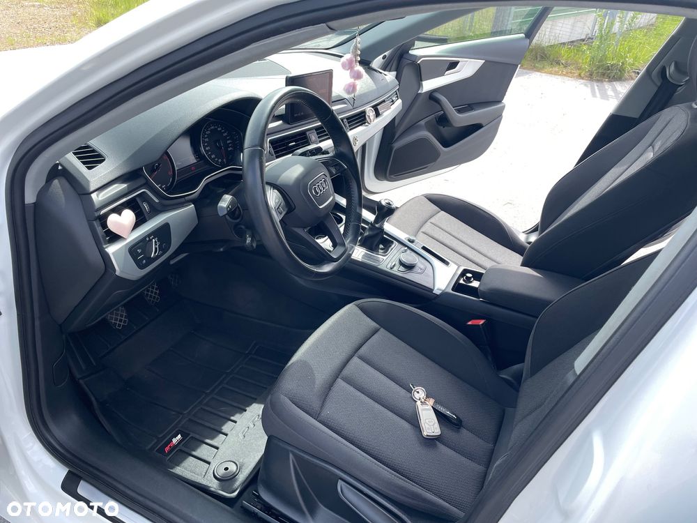 Audi A4 Limousine 2.0 TDI - 11