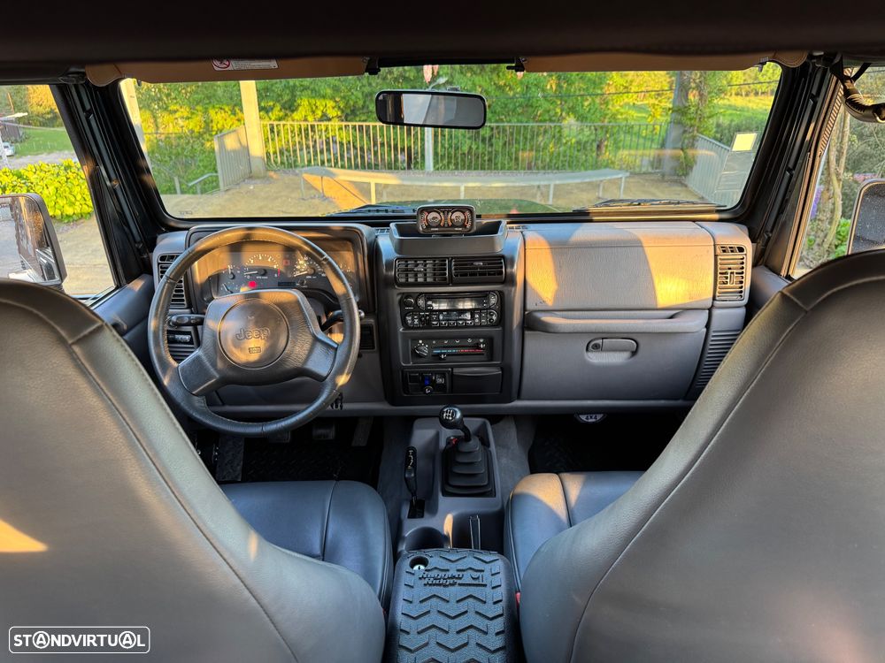Jeep Wrangler 2.5 Sport Hard Top - 9