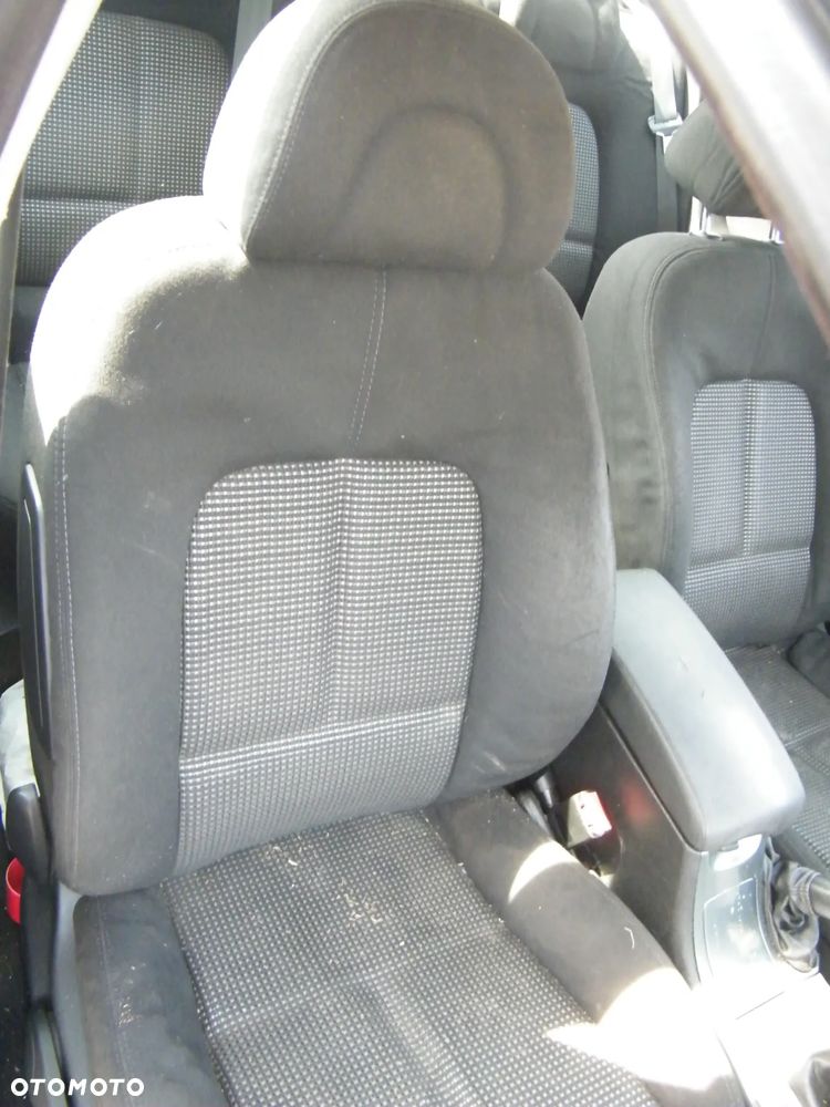 Komplet fotele przód kanapa tył Peugeot 407 (2006r.) - 3