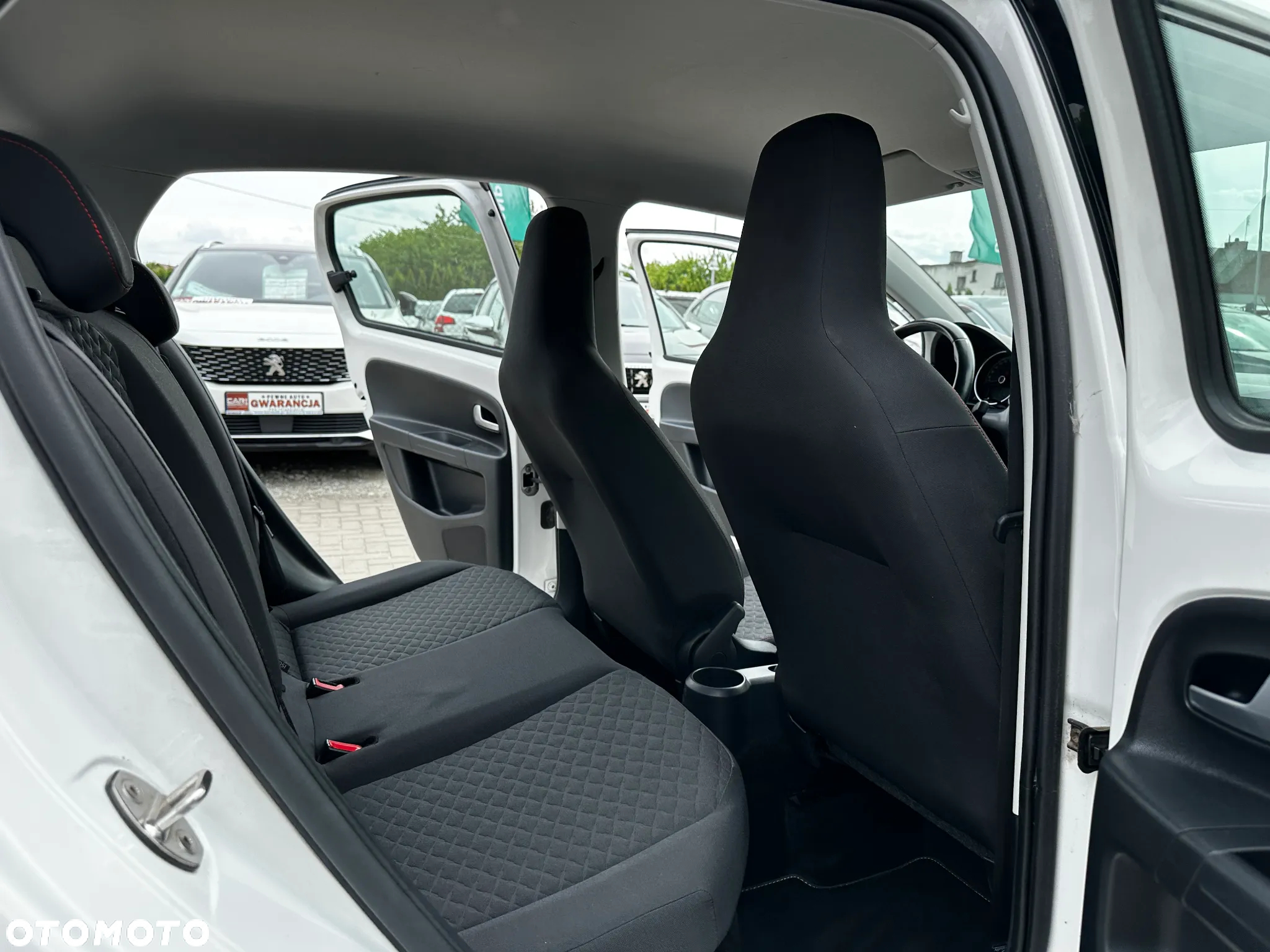 Volkswagen up! - 22