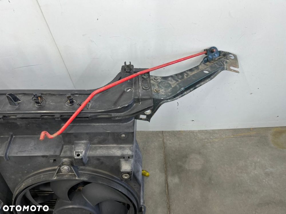 Pas przedni Peugeot 807 Citroen C8 Ulysse wiatraki chłodnice klimy wody intercooler wzmocnienie 2.0 - 5