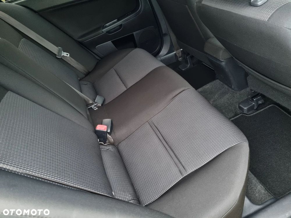Mitsubishi Lancer - 22