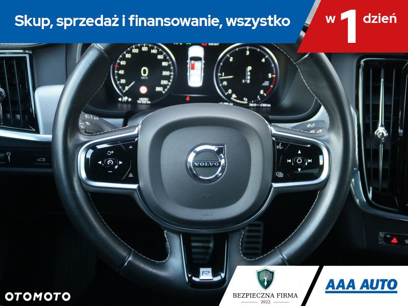 Volvo S90 - 17