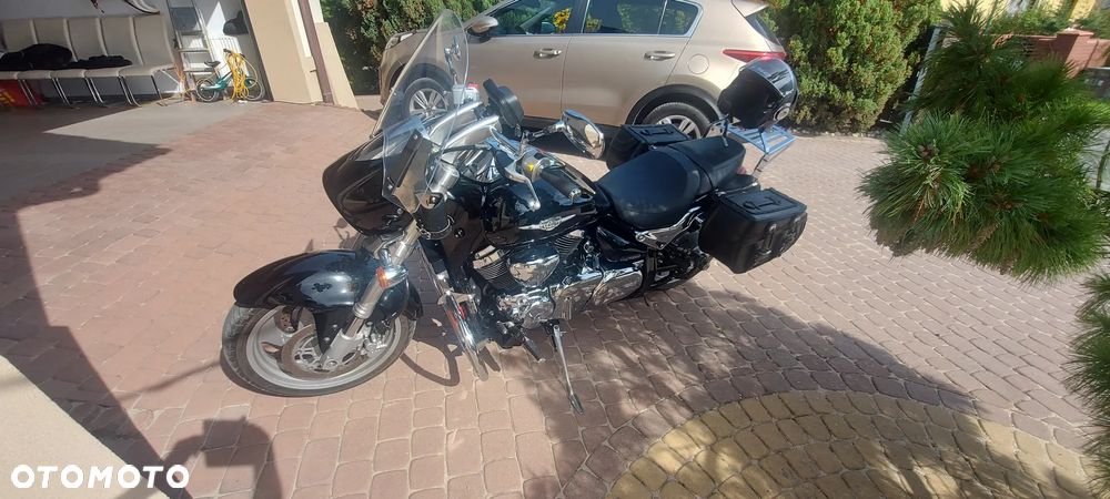 Suzuki Intruder - 7