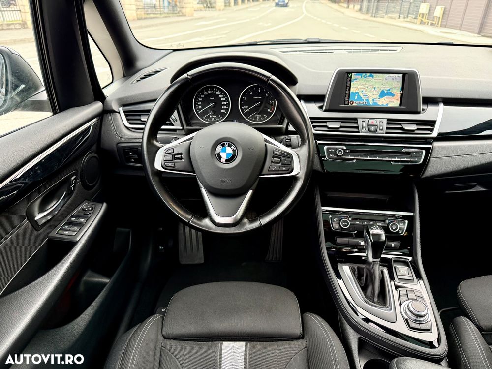BMW Seria 2 218d Sport-Aut. Sport Line - 8
