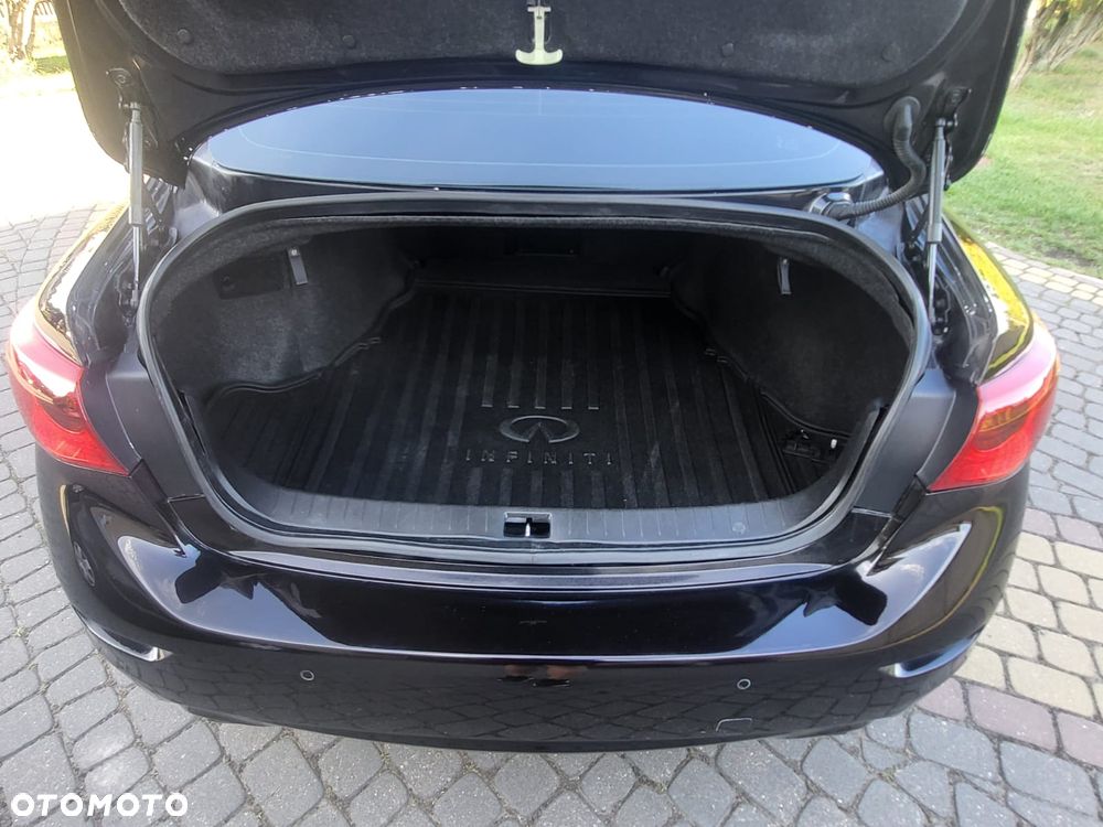 Infiniti Q50 - 21