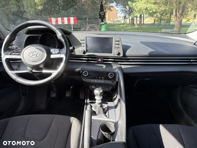 Hyundai Elantra 1.6 Smart - 7