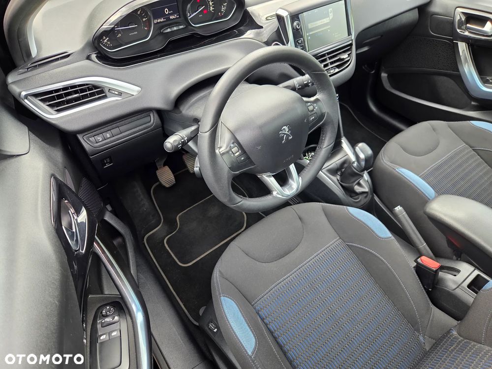 Peugeot 208 95 VTI Allure - 5