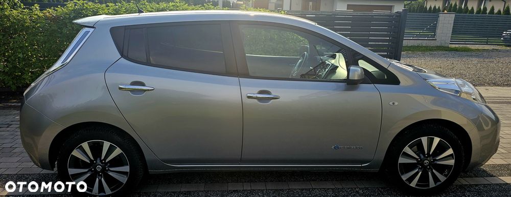 Nissan Leaf - 2