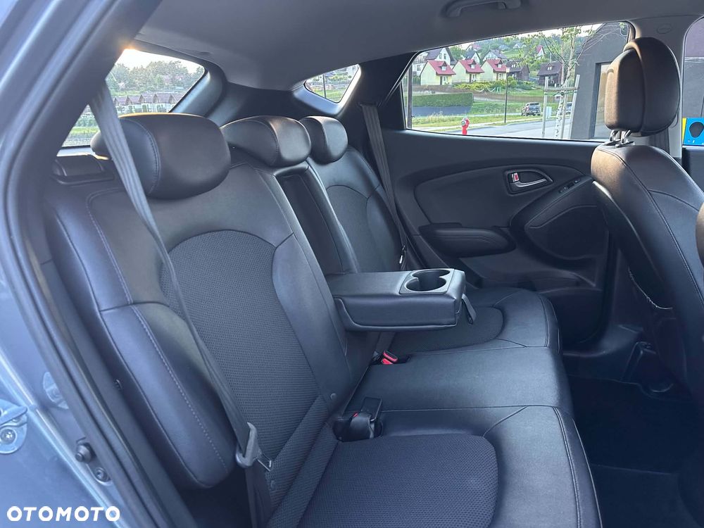Hyundai ix35 2.0 CRDi 4WD Fifa World Cup Silver Edition - 17