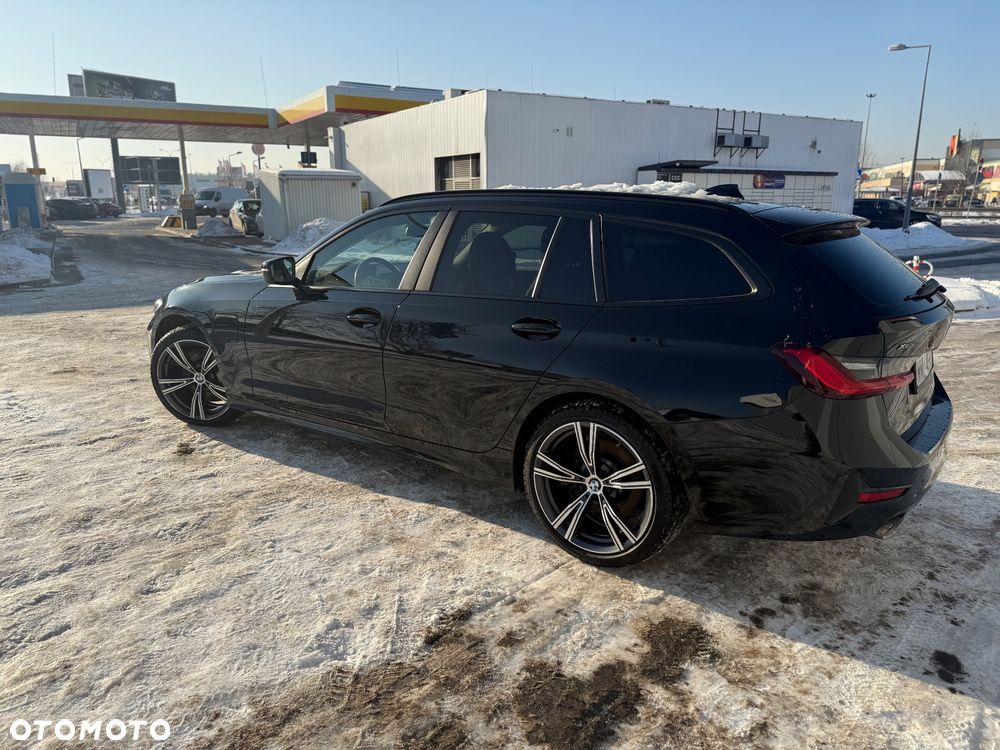 BMW Seria 3 330e Sport Line sport - 10