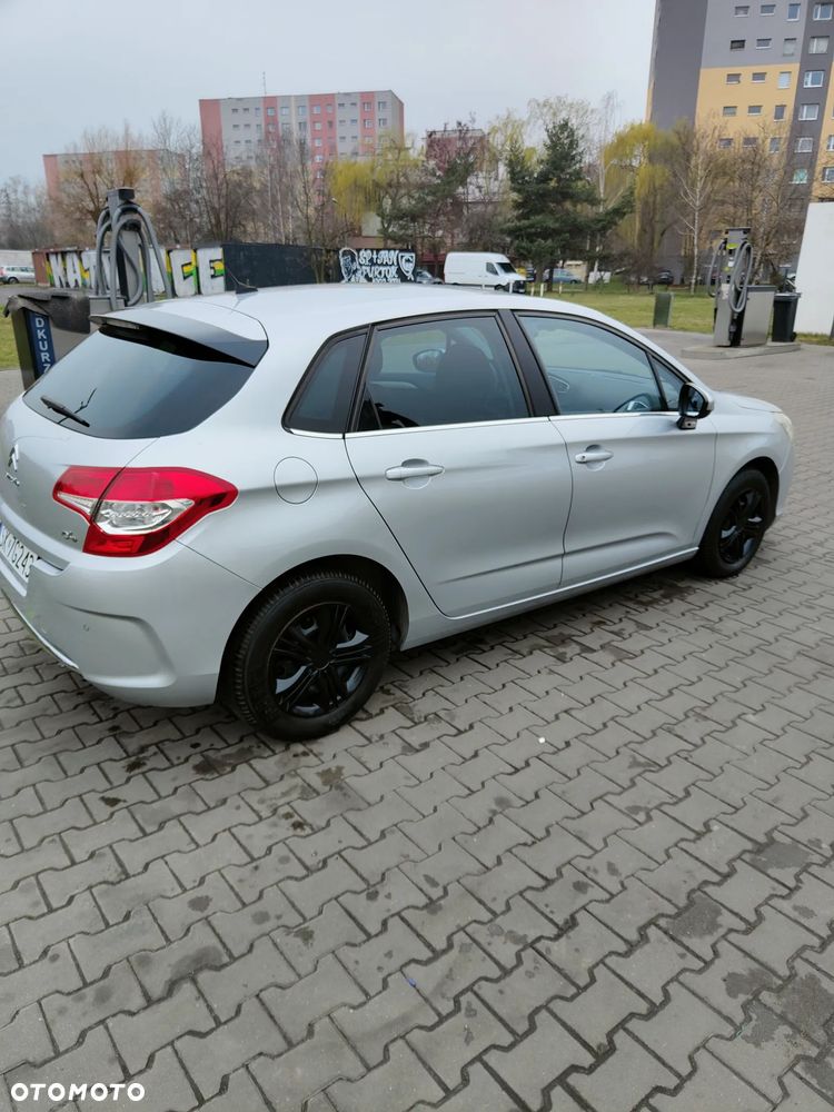 Citroën C4 e-HDi 110 Selection - 5