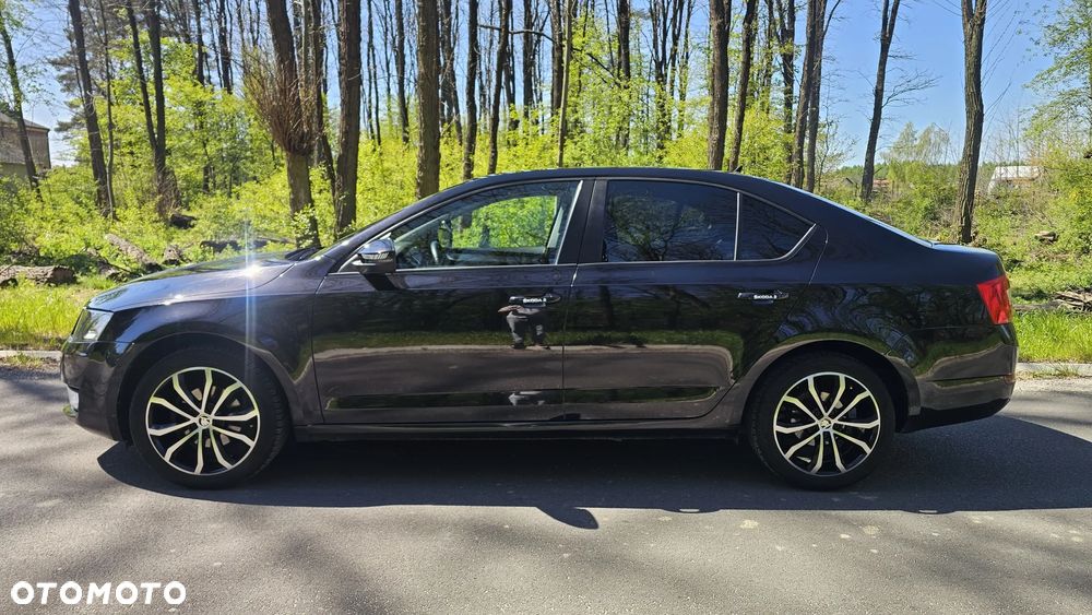 Skoda Octavia 1.6 TDI DPF Elegance - 2
