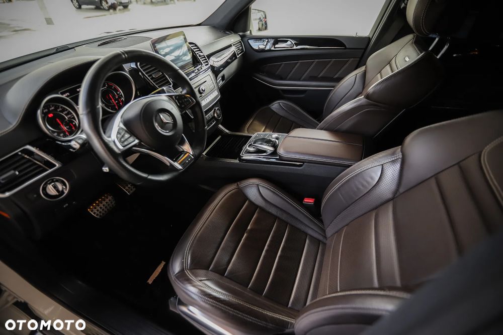 Mercedes-Benz GLS AMG 63 4Matic AMG Speedshift 7G-TRONIC - 24