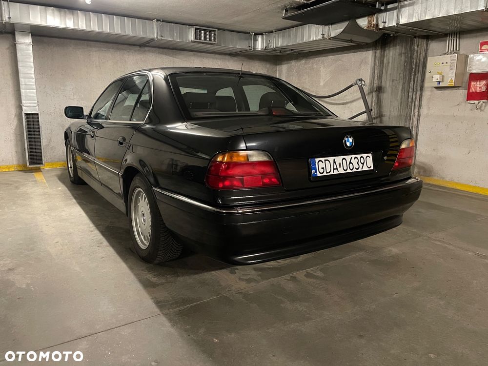 BMW Seria 7 - 2