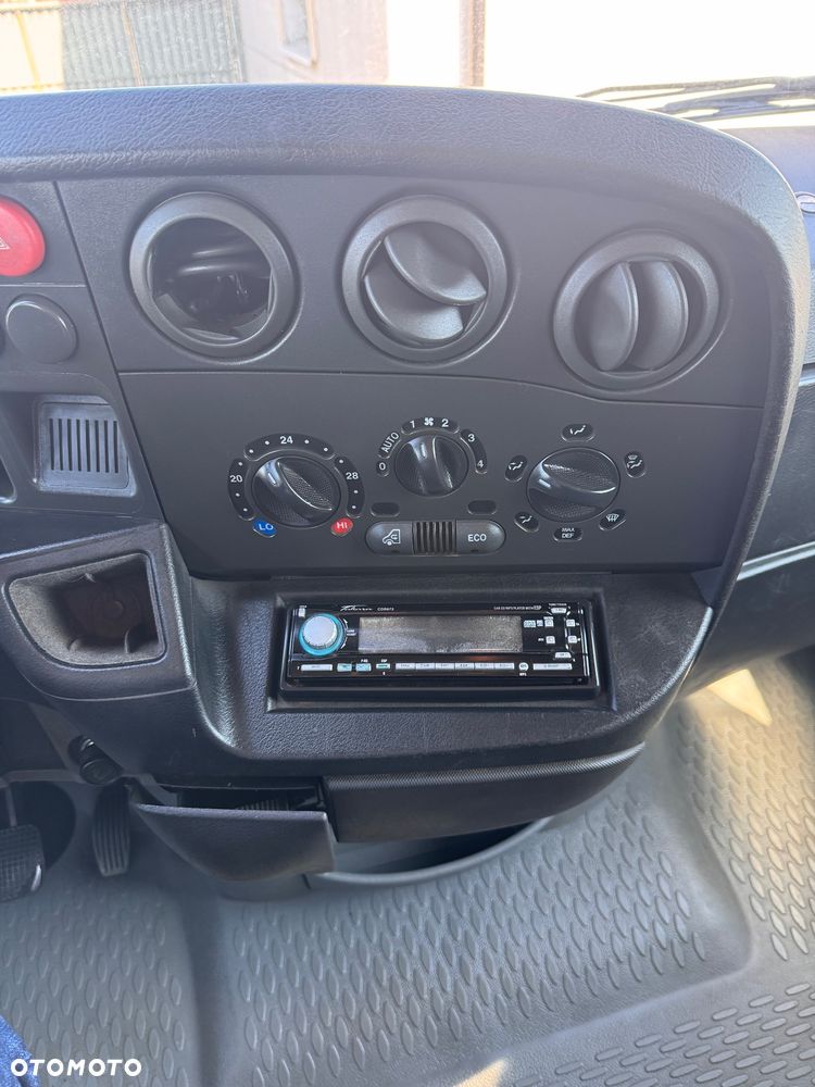 Iveco Daily 35S12 Średni - 23