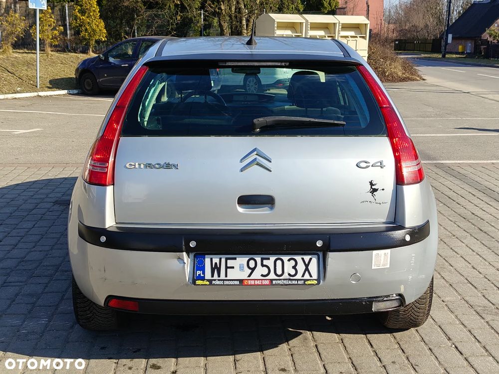 Citroën C4 1.4 16V Impress - 9