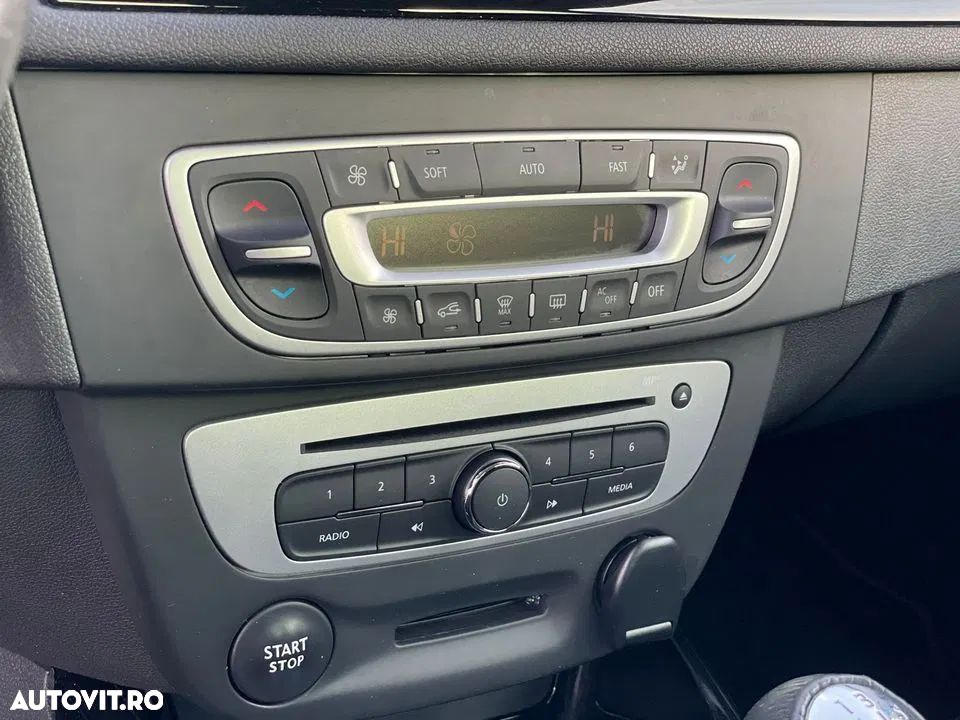 Renault Megane ENERGY TCe 130 BOSE EDITION - 5