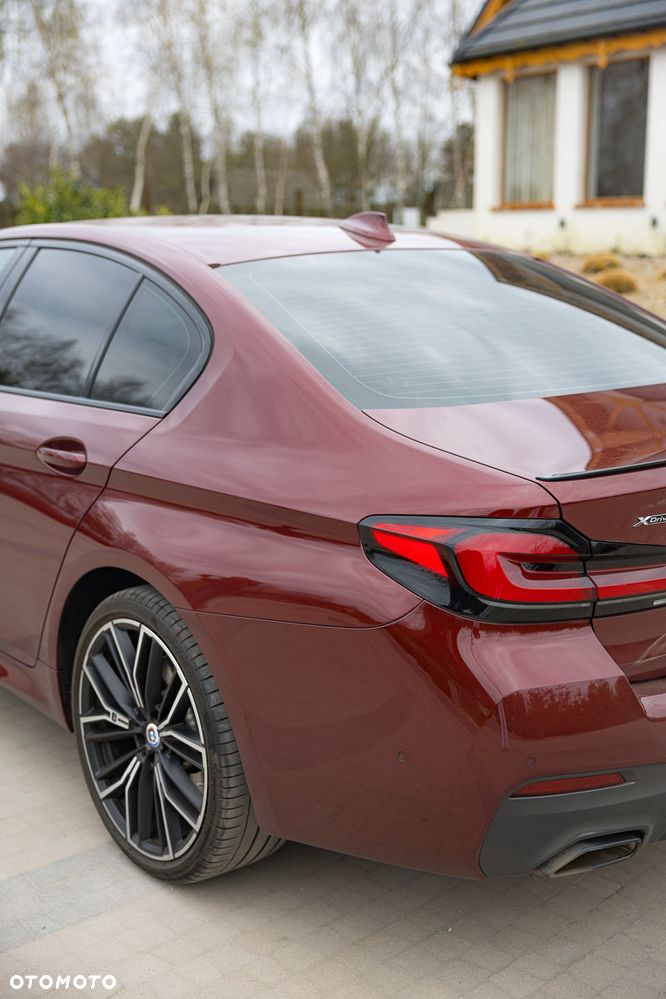 BMW Seria 5 520d MHEV - 4