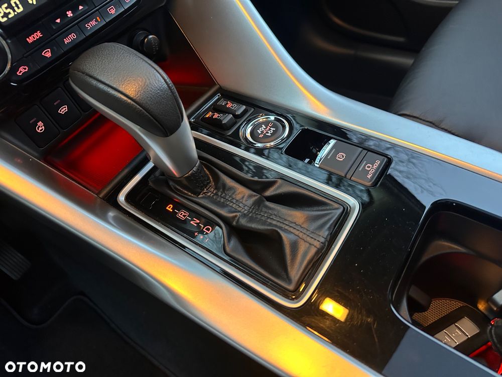 Mitsubishi Eclipse Cross - 15