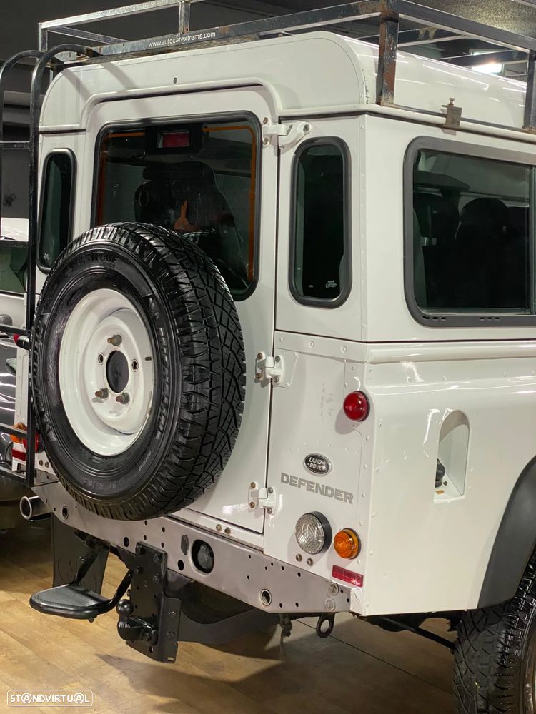 Land Rover Defender 110 DPF E - 5