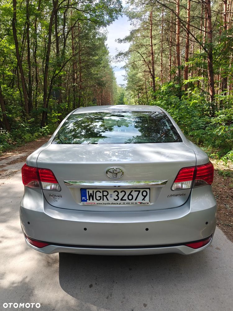 Toyota Avensis 2.0 D-4D Premium - 5