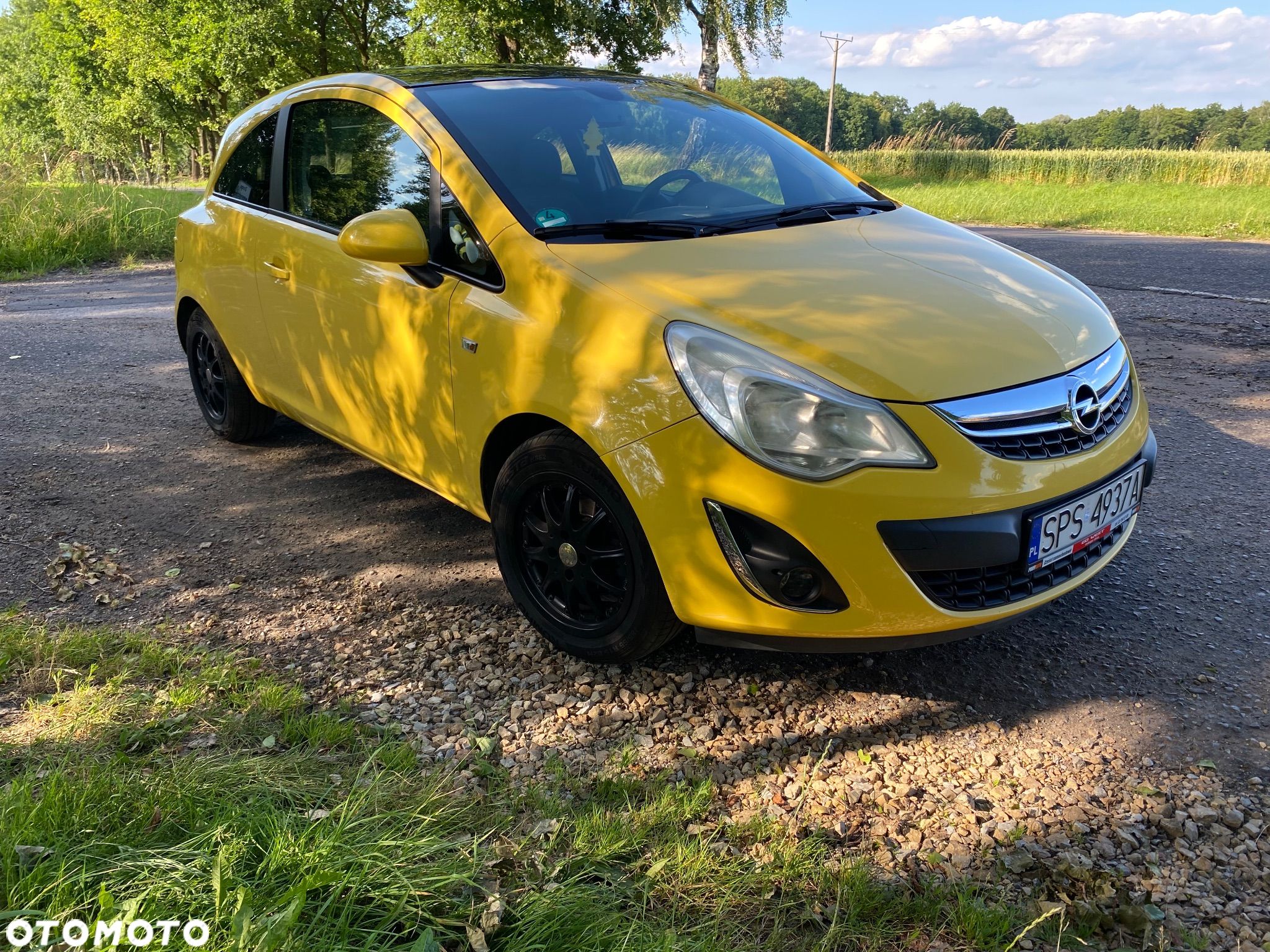 Opel Corsa 1.4 16V Color Edition - 1