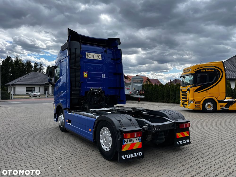 Volvo FH 500 EURO 6 / SPROWADZONY/ SERWISOWANY/KLIMA POSTOJOWA/DWA ZBIORNIKI - 4